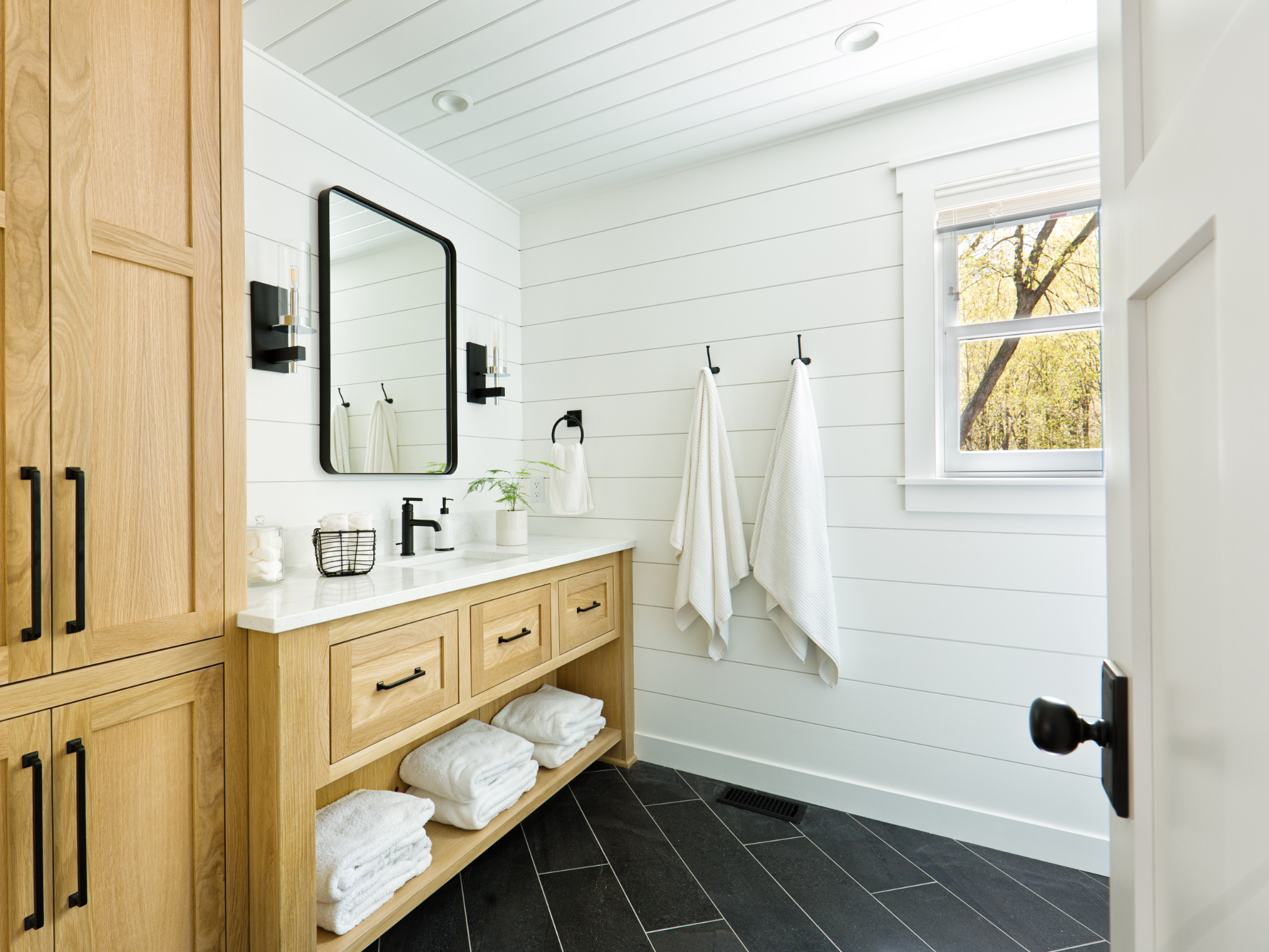 Bathrooms (1)